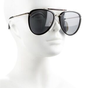 Gucci Aviator Sunglasses, Gold Tone Metal, 
Tinted Lenses, Includes Case